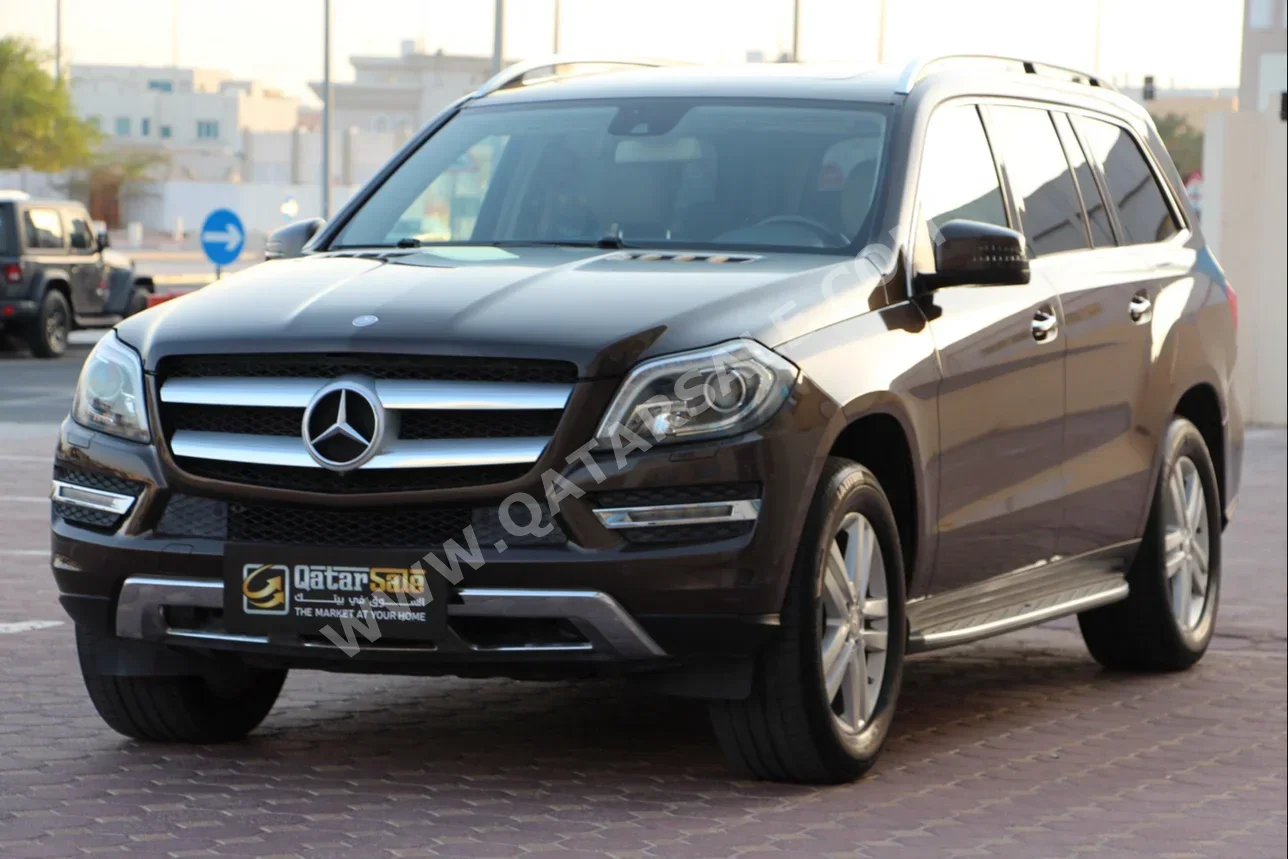 Mercedes-Benz  GL  500  2015  Automatic  98,000 Km  8 Cylinder  Four Wheel Drive (4WD)  SUV  Brown