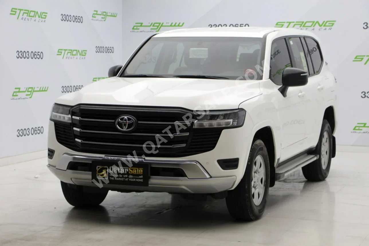 Toyota  Land Cruiser  GX  2022  Automatic  145,000 Km  6 Cylinder  Four Wheel Drive (4WD)  SUV  White