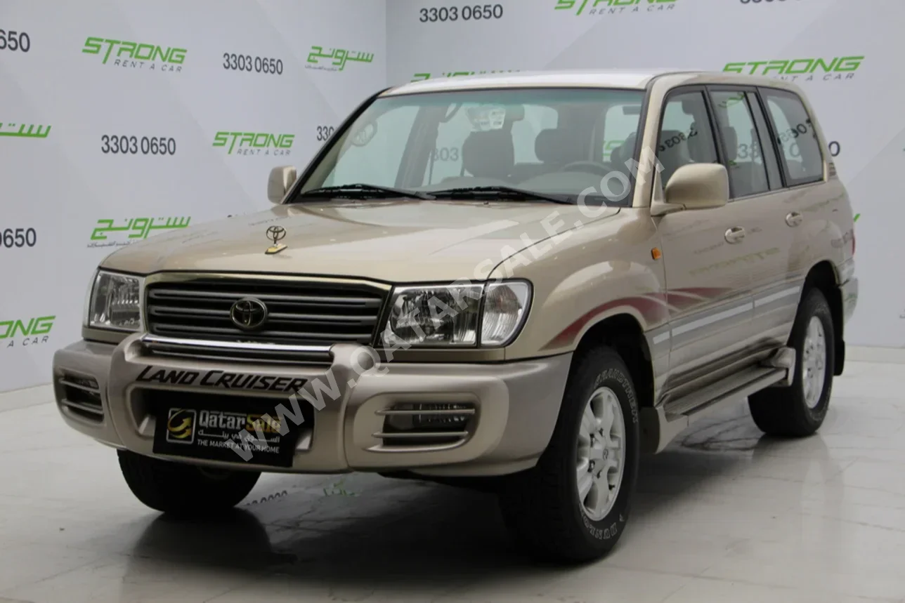 Toyota  Land Cruiser  GXR  2003  Manual  71,000 Km  6 Cylinder  Four Wheel Drive (4WD)  SUV  Gold