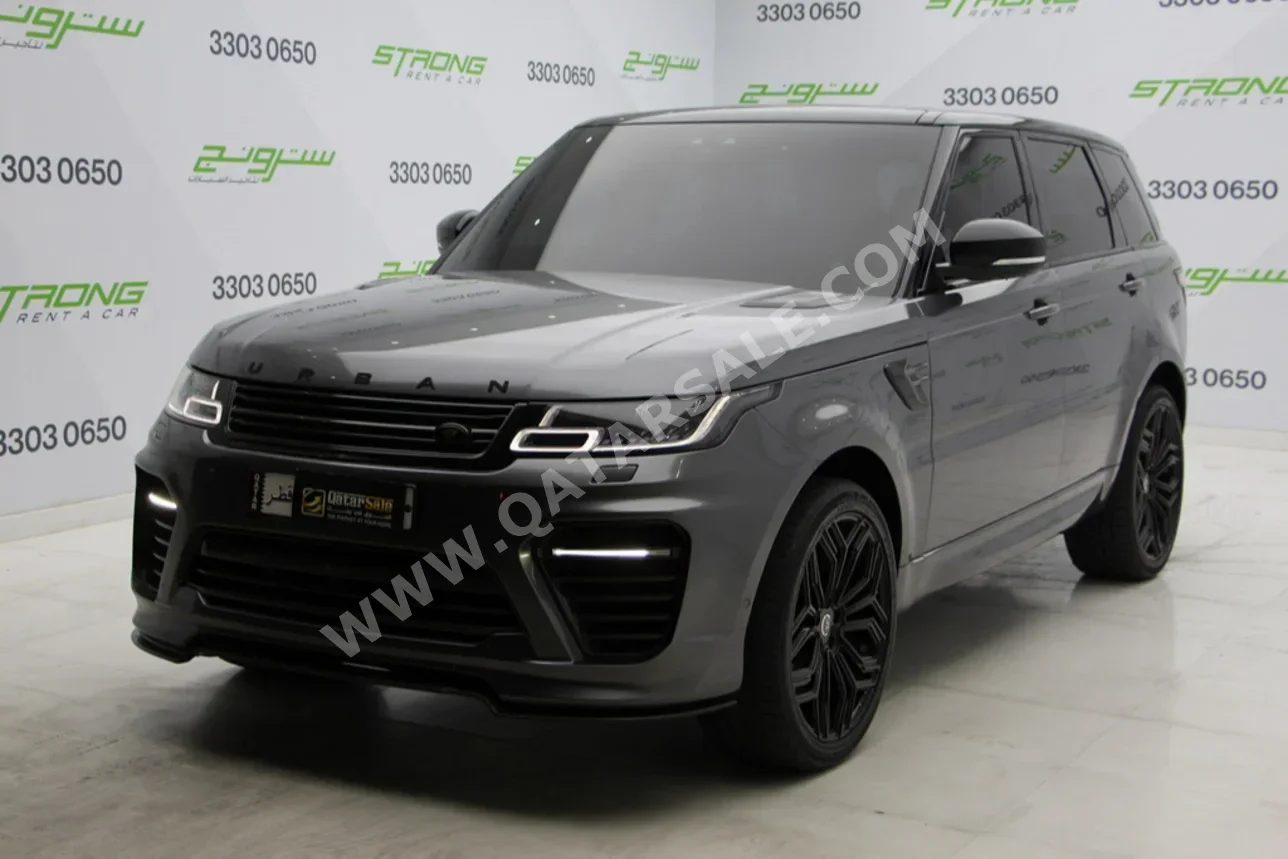 Land Rover  Range Rover  Sport  2019  Automatic  71,000 Km  8 Cylinder  Four Wheel Drive (4WD)  SUV  Gray