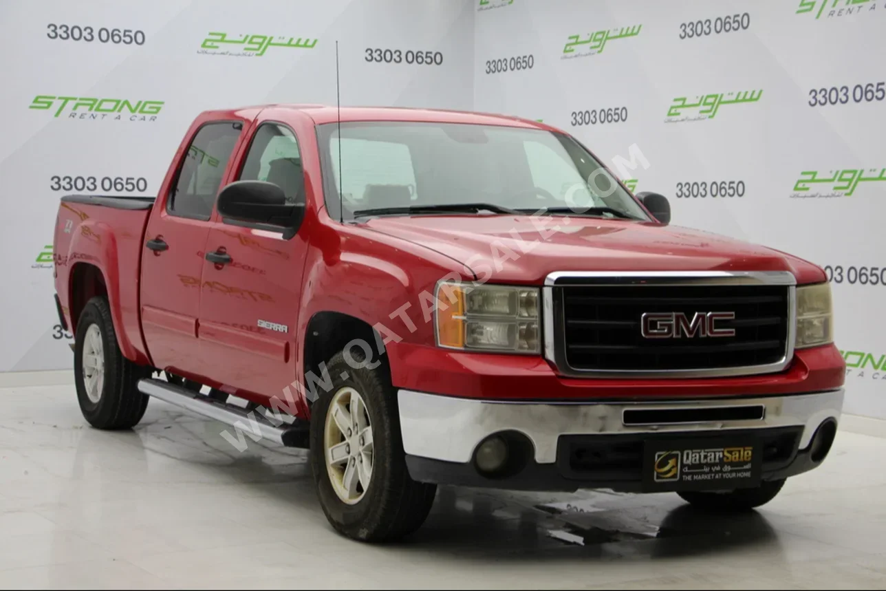 GMC  Sierra  1500  2011  Automatic  180,000 Km  8 Cylinder  Four Wheel Drive (4WD)  Pick Up  Red