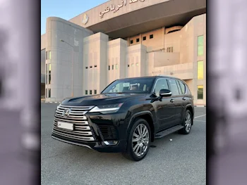 Lexus  LX  600 VIP  2023  Automatic  35,000 Km  6 Cylinder  All Wheel Drive (AWD)  Sedan  Black  With Warranty