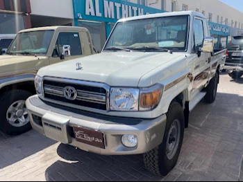 Toyota  Land Cruiser  LX  2022  Manual  16,000 Km  6 Cylinder  Four Wheel Drive (4WD)  Pick Up  White  With Warranty