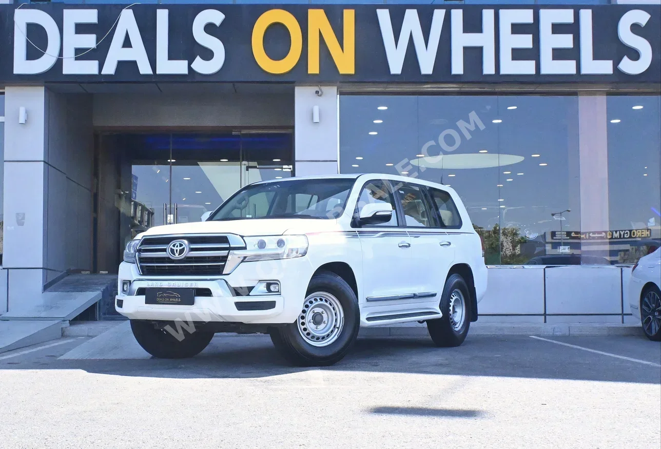 Toyota  Land Cruiser  GXR  2020  Automatic  188,000 Km  8 Cylinder  Four Wheel Drive (4WD)  SUV  White