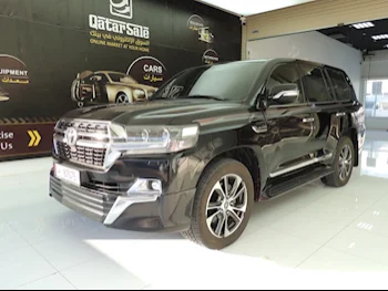 Toyota  Land Cruiser  GXR- Grand Touring  2021  Automatic  130,000 Km  8 Cylinder  Four Wheel Drive (4WD)  SUV  Black