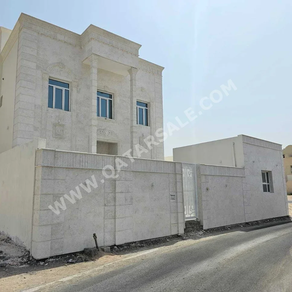 Family Residential  - Not Furnished  - Umm Salal  - Umm Salal Ali  - 7 Bedrooms