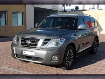 Nissan  Patrol  Platinum  2015  Automatic  231,000 Km  8 Cylinder  Four Wheel Drive (4WD)  SUV  Gray