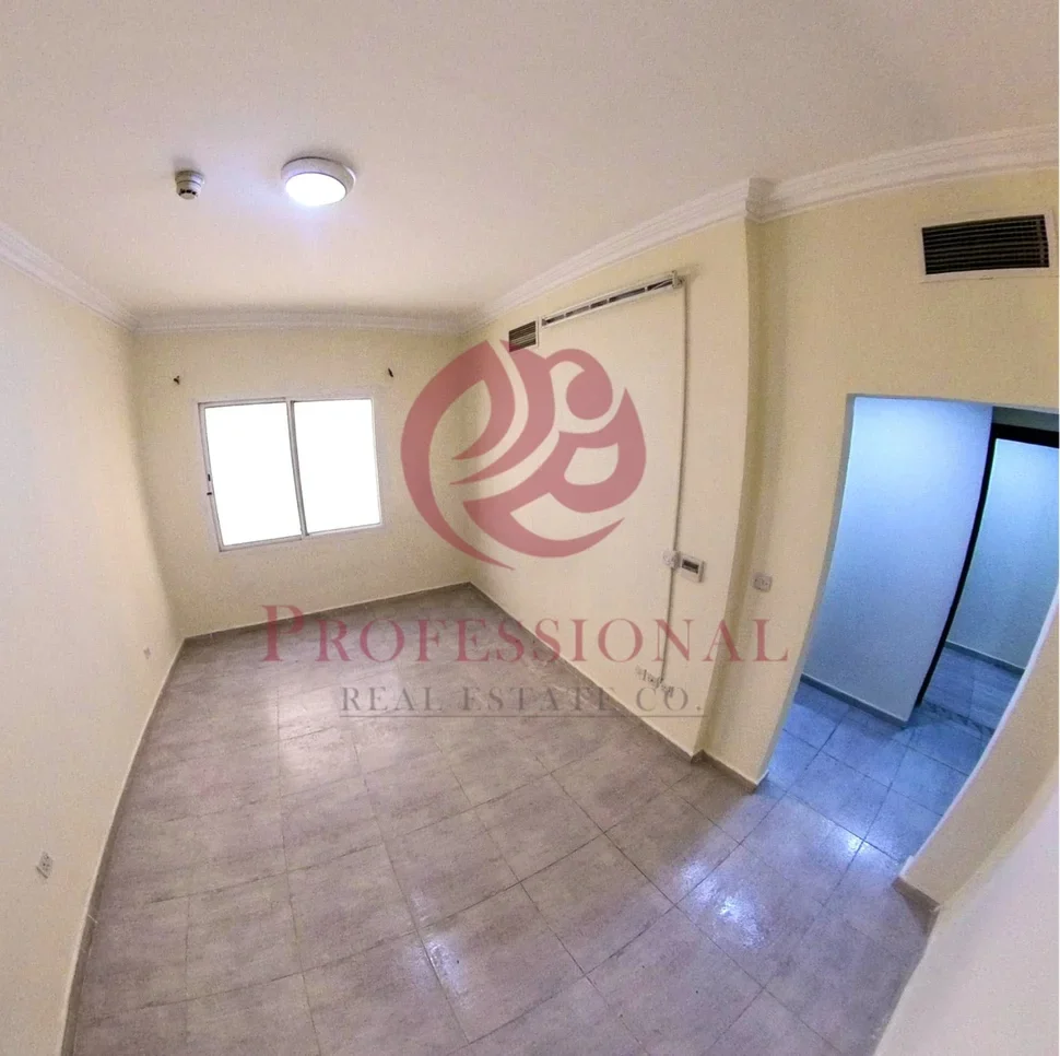 2 Bedrooms  Apartment  in Doha -  Umm Ghuwailina  Not Furnished