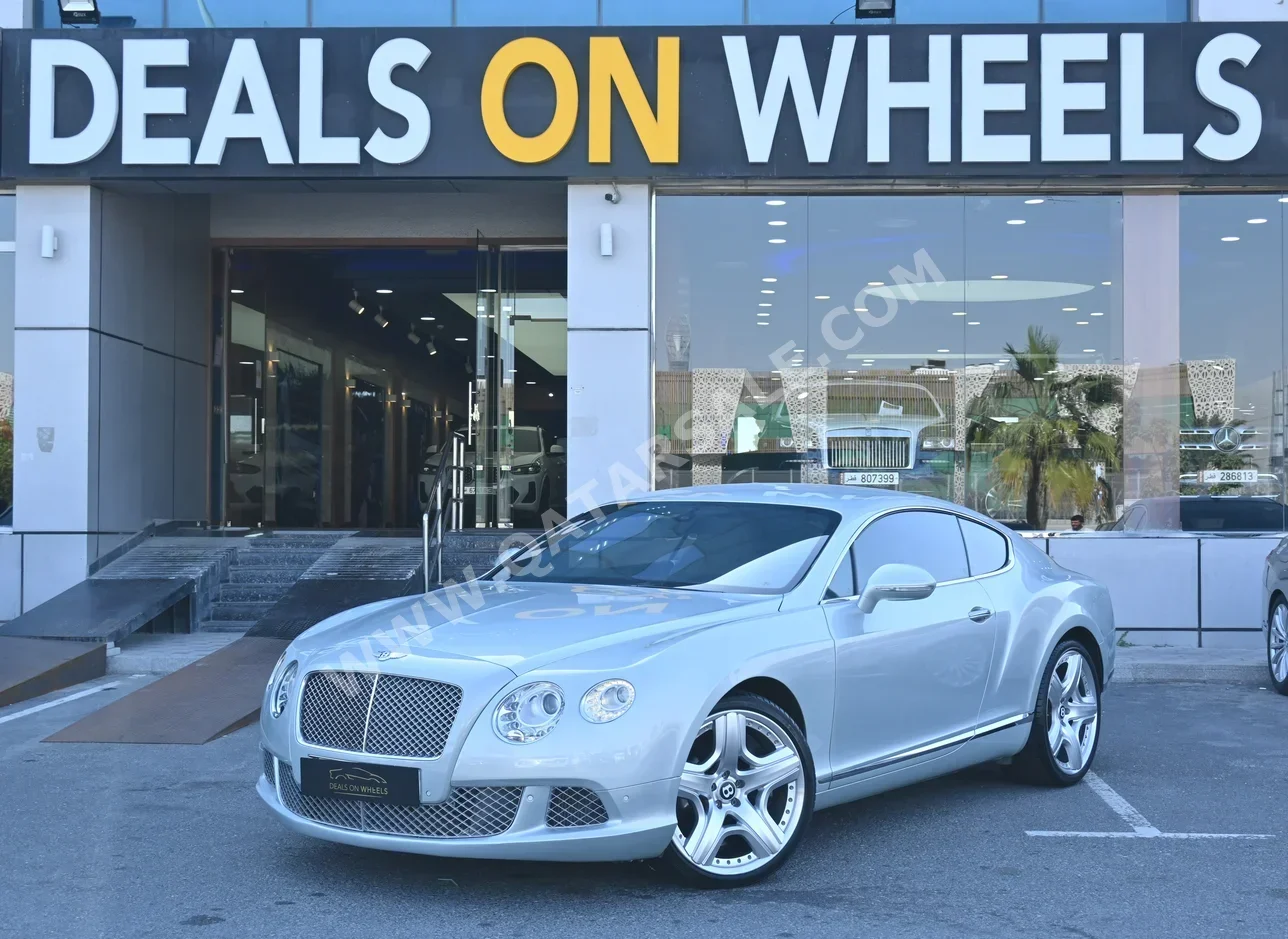 Bentley  Continental  Flying Spur  2012  Automatic  56,000 Km  12 Cylinder  All Wheel Drive (AWD)  Coupe / Sport  Silver