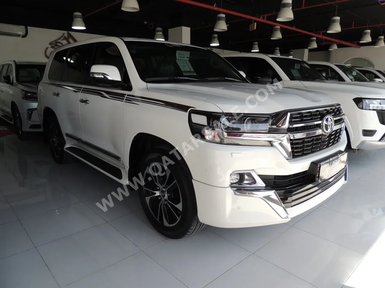 Toyota  Land Cruiser  GXR- Grand Touring  2021  Automatic  96,000 Km  8 Cylinder  Four Wheel Drive (4WD)  SUV  White