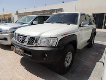 Nissan  Patrol  GL  2023  Automatic  28,000 Km  6 Cylinder  Four Wheel Drive (4WD)  SUV  White  With Warranty