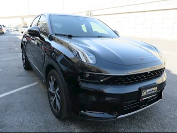 Lynk & Co  05  Hyper Halo  2024  Automatic  1٬600 Km  4 Cylinder  Four Wheel Drive (4WD)  SUV  Black  With Warranty