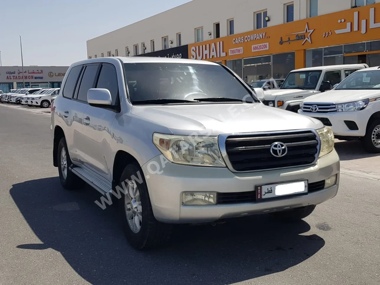 Toyota  Land Cruiser  GX  2010  Automatic  405,000 Km  6 Cylinder  Four Wheel Drive (4WD)  SUV  Silver