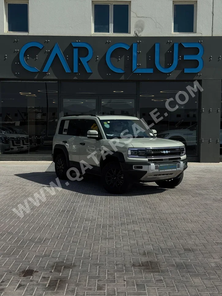 Fang Cheng  Leopard 5  2024  Automatic  0 Km  4 Cylinder  Four Wheel Drive (4WD)  SUV  Green  With Warranty