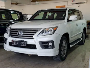 Lexus  LX  570  2015  Automatic  390,000 Km  8 Cylinder  Four Wheel Drive (4WD)  SUV  White