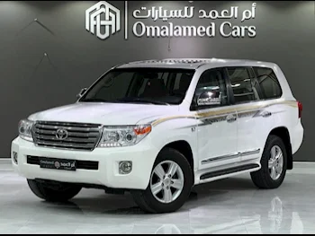 Toyota  Land Cruiser  VXR  2013  Automatic  199٬000 Km  8 Cylinder  Four Wheel Drive (4WD)  SUV  White