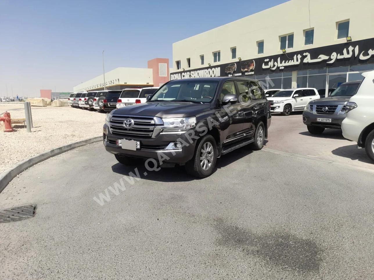 Toyota  Land Cruiser  VXR  2016  Automatic  188,000 Km  8 Cylinder  Four Wheel Drive (4WD)  SUV  Gray