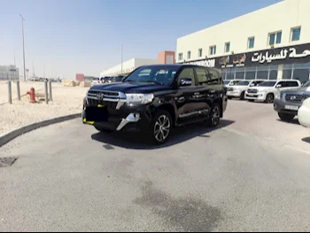 Toyota  Land Cruiser  VXR  2019  Automatic  148,000 Km  8 Cylinder  Four Wheel Drive (4WD)  SUV  Black