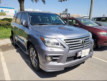 Lexus  LX  570  2009  Automatic  495,000 Km  8 Cylinder  Four Wheel Drive (4WD)  SUV  Gray