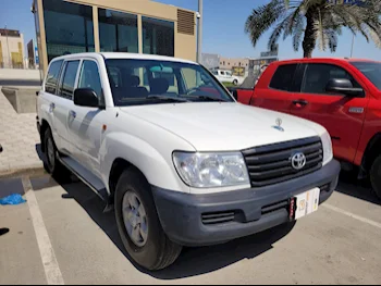 Toyota  Land Cruiser  G  2007  Manual  217,000 Km  6 Cylinder  Four Wheel Drive (4WD)  SUV  White