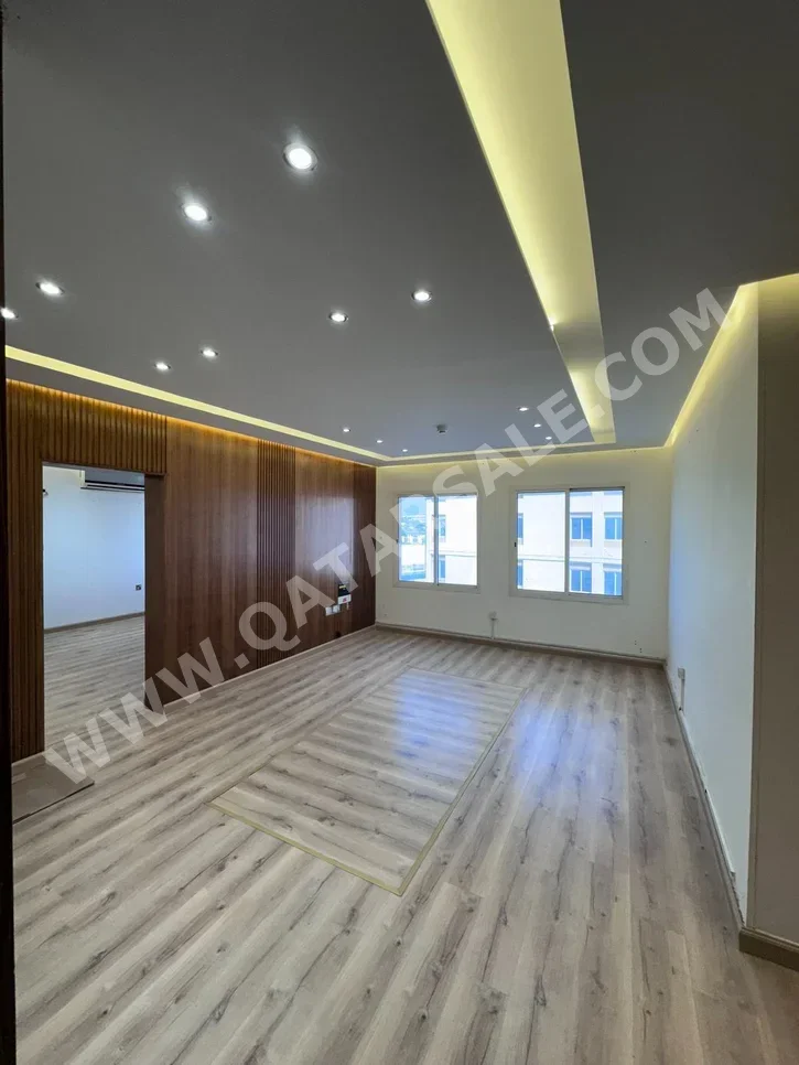 Commercial Offices - Semi Furnished  - Al Rayyan  - Al Gharrafa