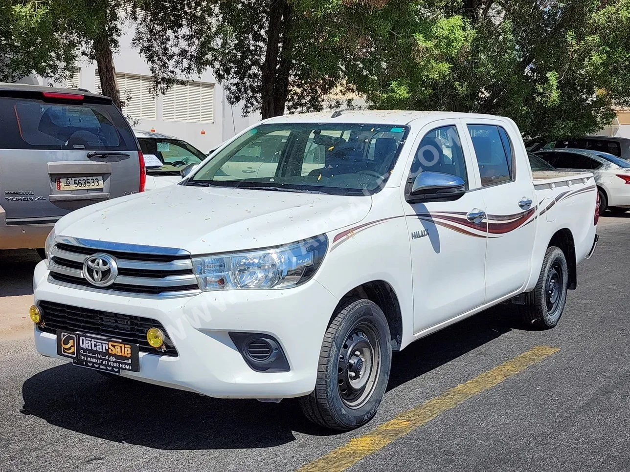 Toyota  Hilux  2019  Automatic  64,000 Km  4 Cylinder  Rear Wheel Drive (RWD)  Pick Up  White