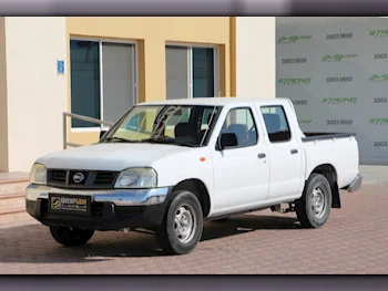 Nissan  Pickup  2016  Manual  170,000 Km  4 Cylinder  Rear Wheel Drive (RWD)  Pick Up  White