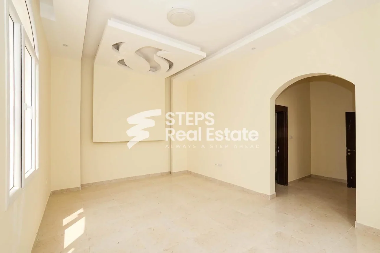 Family Residential  - Not Furnished  - Umm Salal  - Umm Al Amad  - 6 Bedrooms