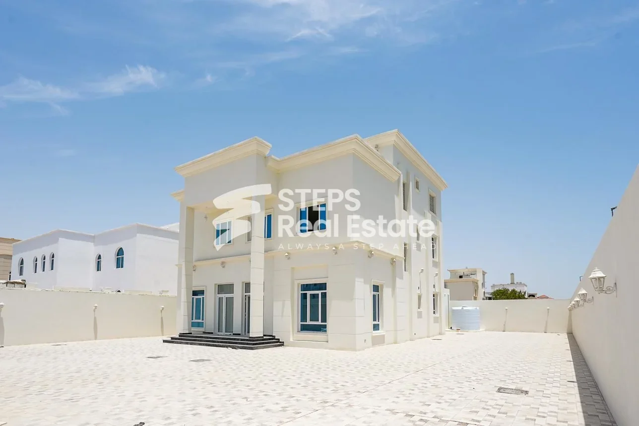 Family Residential  - Not Furnished  - Doha  - Onaiza  - 6 Bedrooms