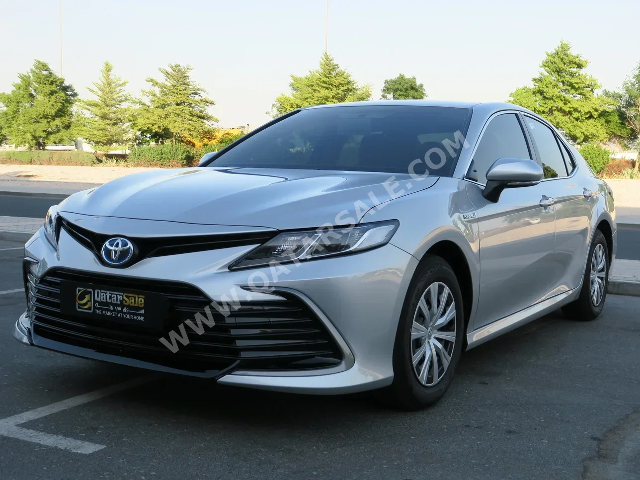 Toyota  Camry  Hybrid  2024  Automatic  4,000 Km  4 Cylinder  Front Wheel Drive (FWD)  Sedan  Silver  With Warranty