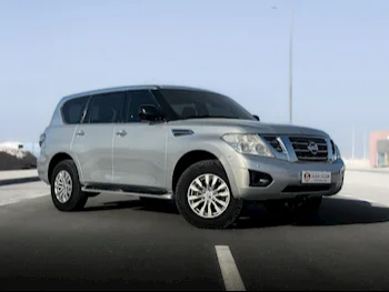 Nissan  Patrol  SE  2017  Automatic  190,000 Km  6 Cylinder  Four Wheel Drive (4WD)  SUV  Silver