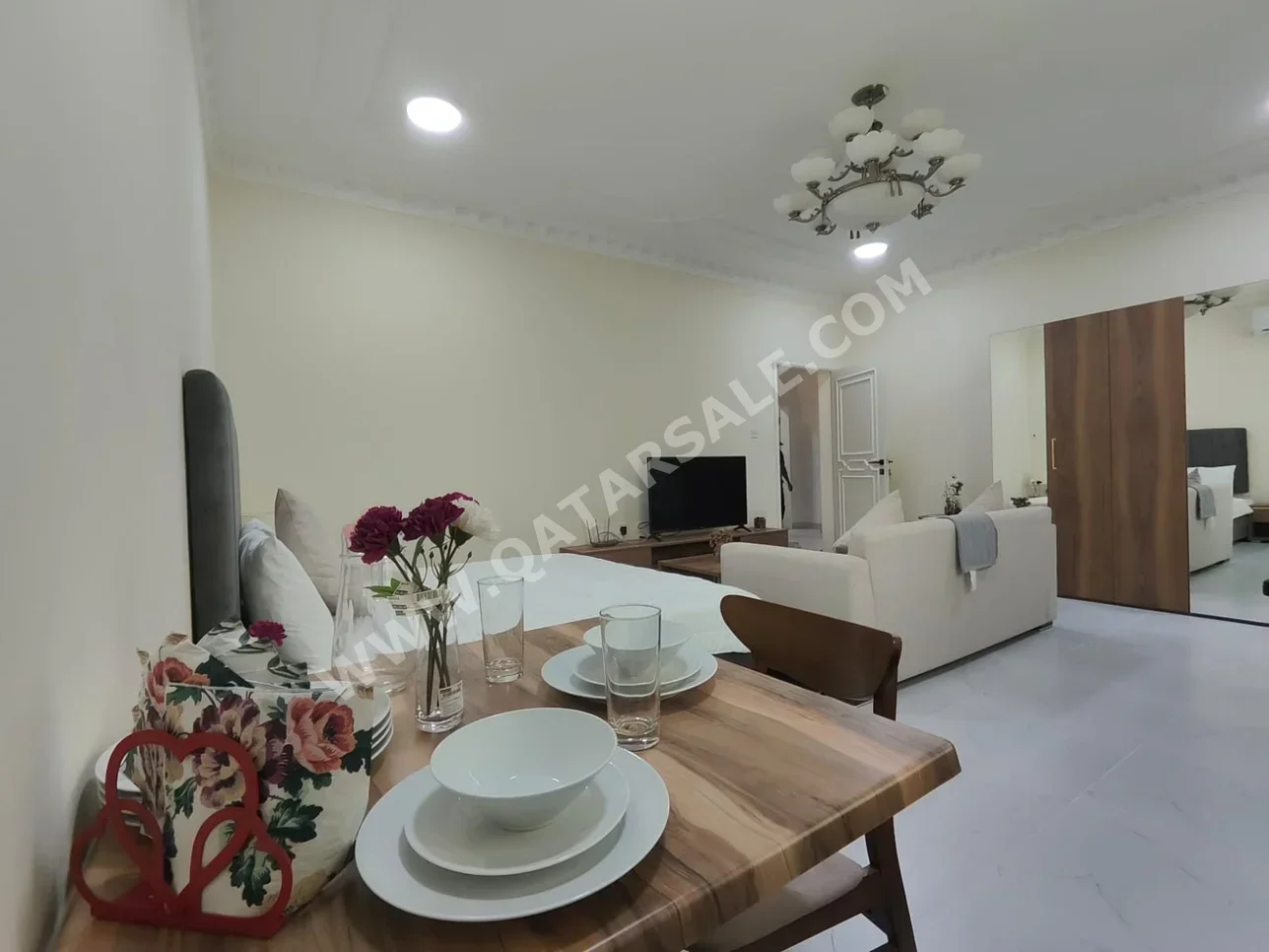 Studio  in Doha -  Al Duhail  Fully Furnished