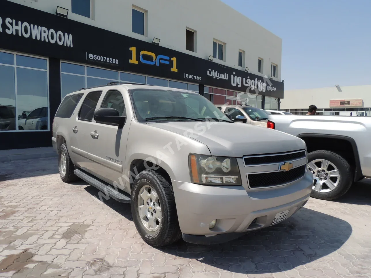 Chevrolet  Suburban  LT  2007  Automatic  192,000 Km  8 Cylinder  Four Wheel Drive (4WD)  SUV  Silver