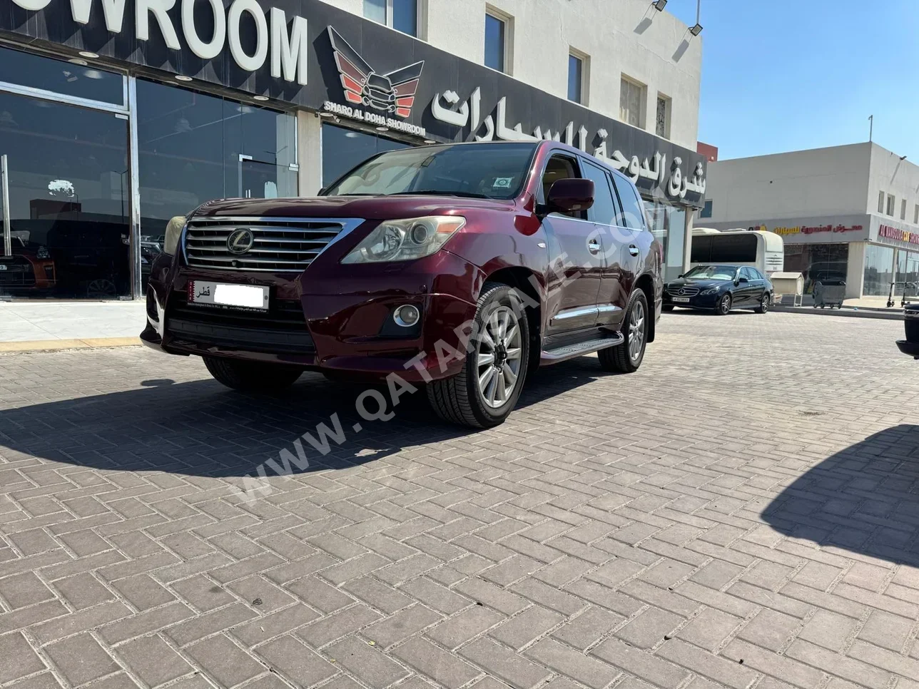 Lexus  LX  570  2010  Automatic  420,000 Km  8 Cylinder  Four Wheel Drive (4WD)  SUV  Red