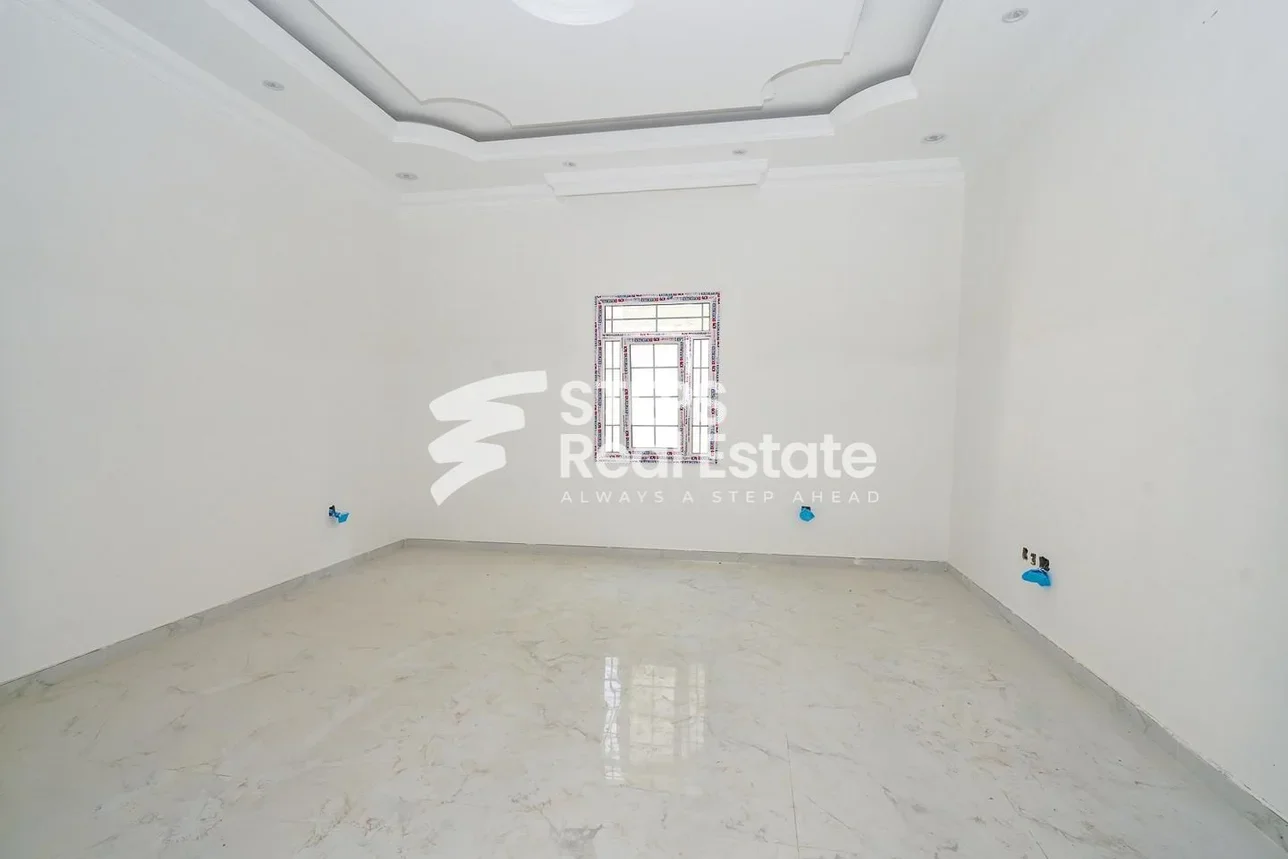 Family Residential  - Not Furnished  - Al Wakrah  - Al Wukair  - 8 Bedrooms