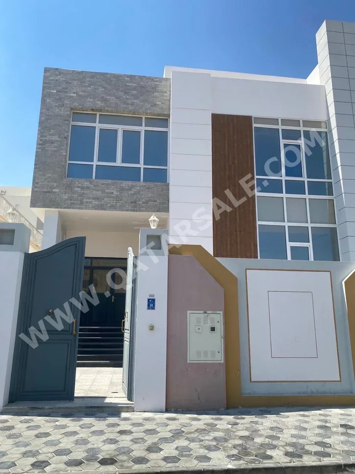 Family Residential  - Not Furnished  - Doha  - Nuaija  - 7 Bedrooms