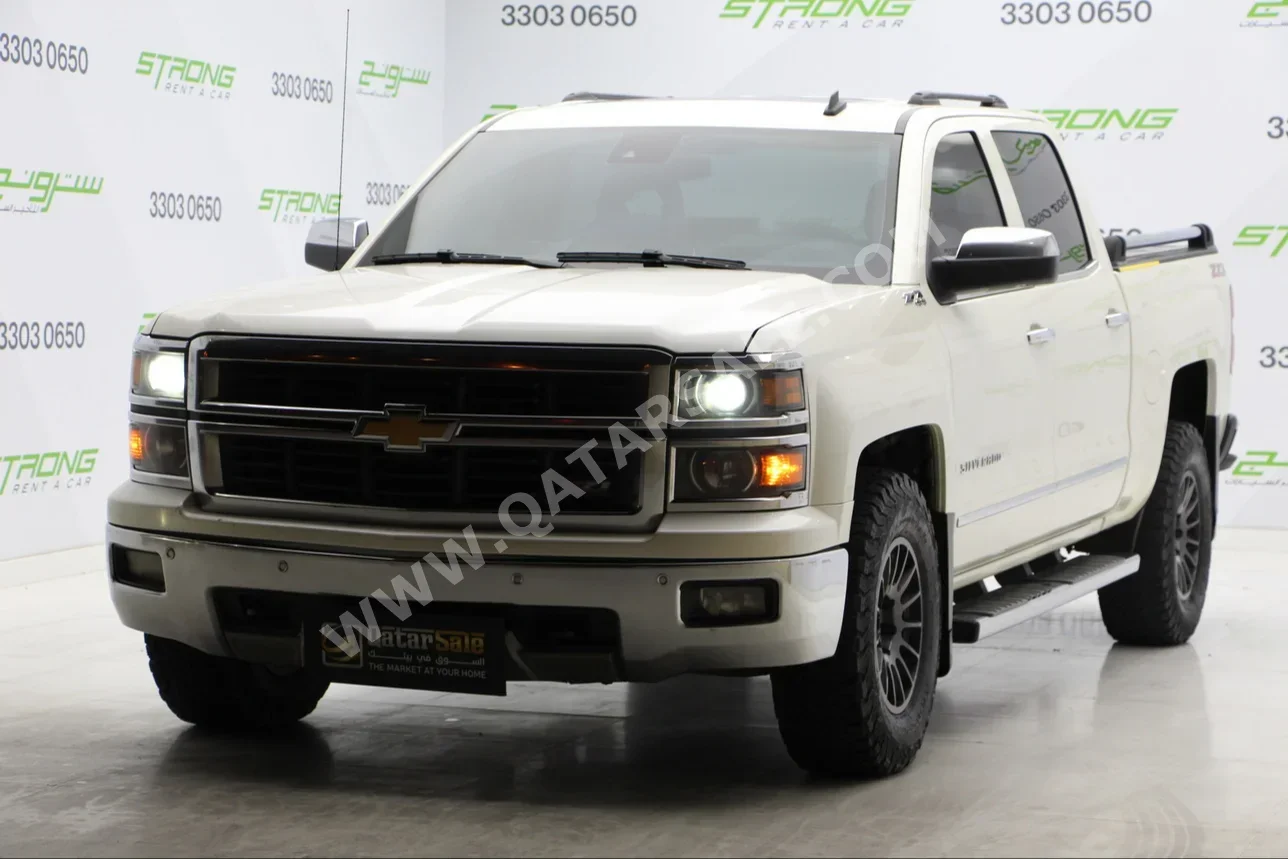  Chevrolet  Silverado  LTZ  2014  Automatic  238,000 Km  8 Cylinder  Four Wheel Drive (4WD)  Pick Up  Pearl  With Warranty