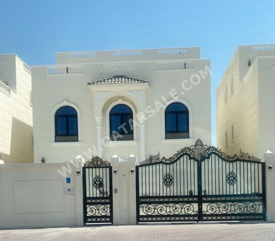 Family Residential  - Not Furnished  - Doha  - Nuaija  - 8 Bedrooms