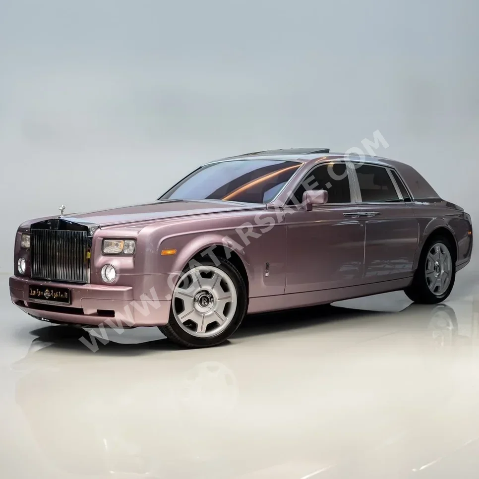 Rolls-Royce  Phantom  2008  Automatic  33٬000 Km  12 Cylinder  All Wheel Drive (AWD)  Sedan  Rose