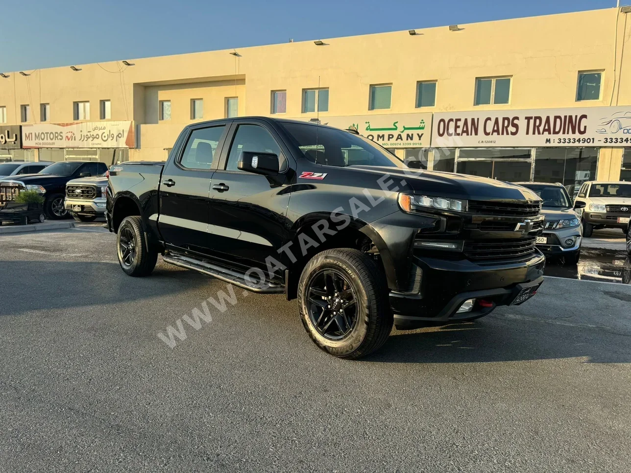 Chevrolet  Silverado  LT  2019  Automatic  250,000 Km  8 Cylinder  Four Wheel Drive (4WD)  Pick Up  Black