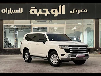 Toyota  Land Cruiser  G  2022  Automatic  80,000 Km  6 Cylinder  Four Wheel Drive (4WD)  SUV  White