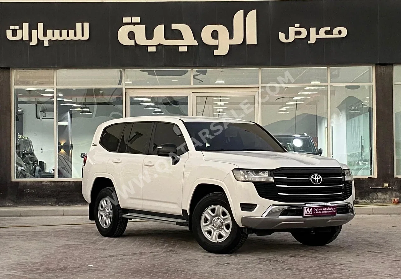 Toyota  Land Cruiser  G  2022  Automatic  80,000 Km  6 Cylinder  Four Wheel Drive (4WD)  SUV  White