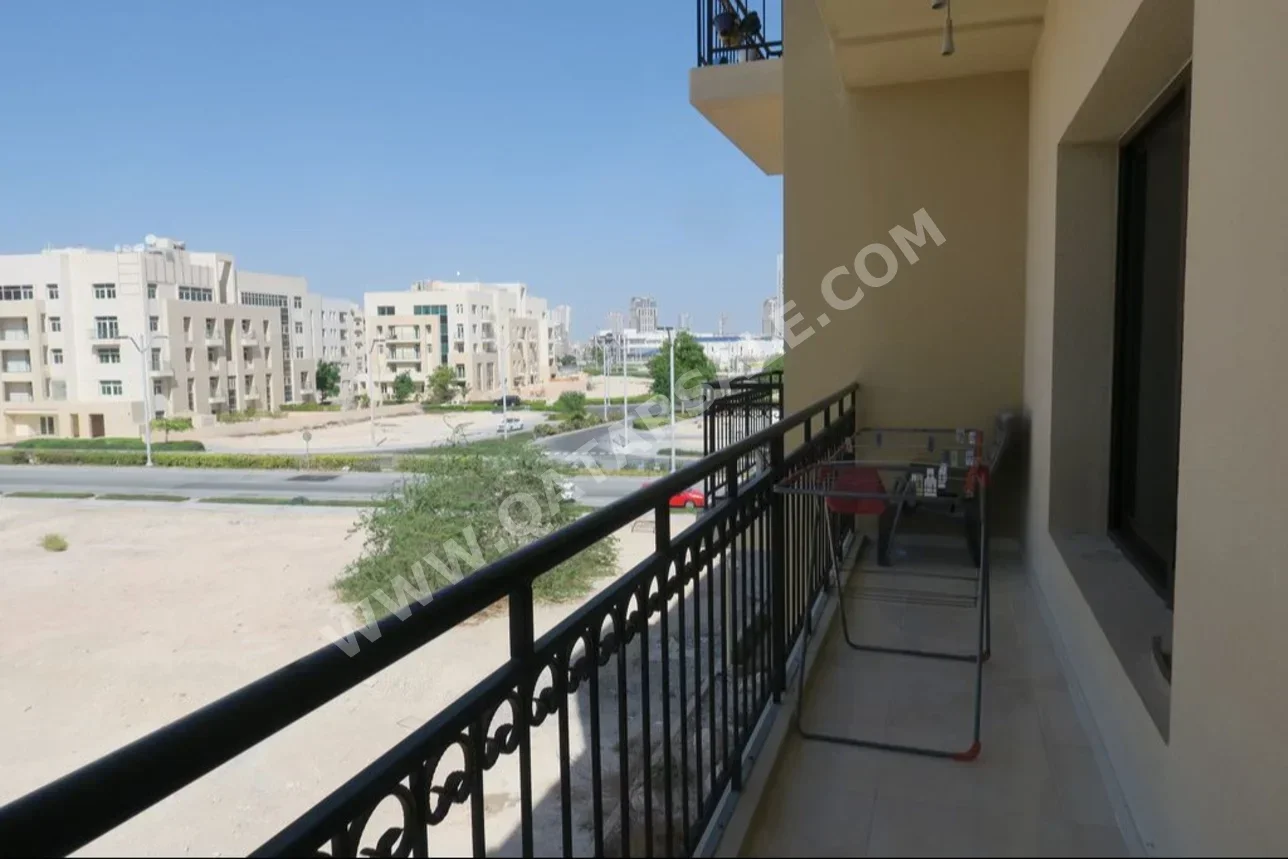 2 Bedrooms  Apartment  in Lusail -  Fox Hills  Semi Furnished