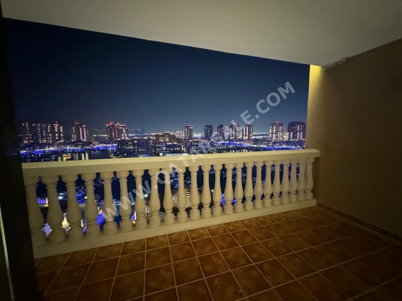 3 Bedrooms  Apartment  in Doha -  The Pearl  Semi Furnished