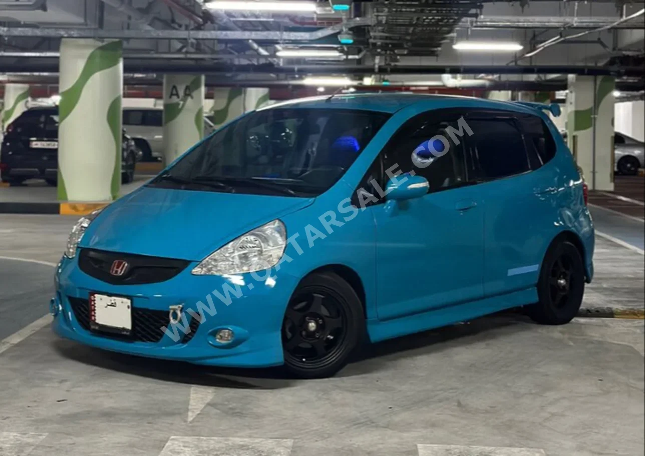 Honda  JAZZ  2008  Automatic  271,000 Km  4 Cylinder  Front Wheel Drive (FWD)  Hatchback  Blue