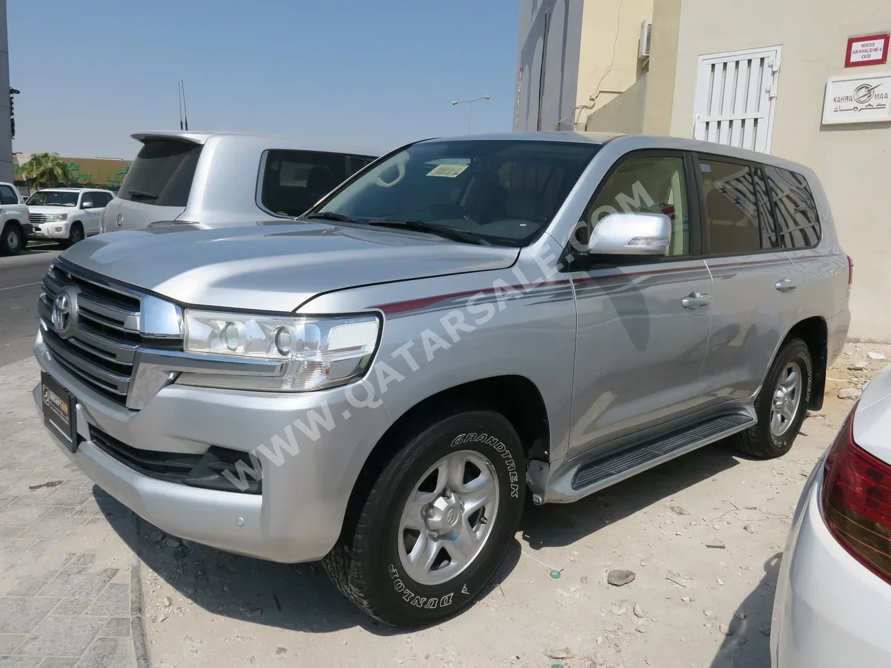 Toyota  Land Cruiser  GXR  2021  Automatic  127,000 Km  8 Cylinder  Four Wheel Drive (4WD)  SUV  Silver