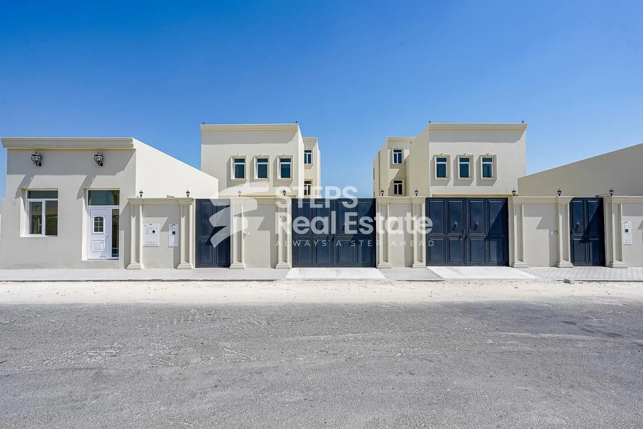 Family Residential  - Not Furnished  - Al Rayyan  - Ain Khaled  - 7 Bedrooms