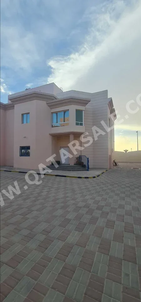 Family Residential  - Not Furnished  - Al Daayen  - Al Sakhama  - 3 Bedrooms