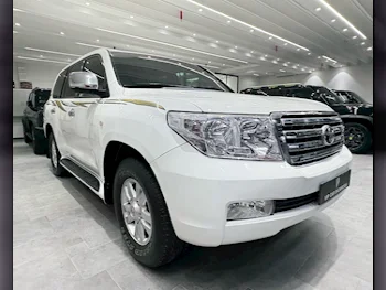 Toyota  Land Cruiser  GXR  2008  Automatic  406٬000 Km  6 Cylinder  Four Wheel Drive (4WD)  Sedan  White