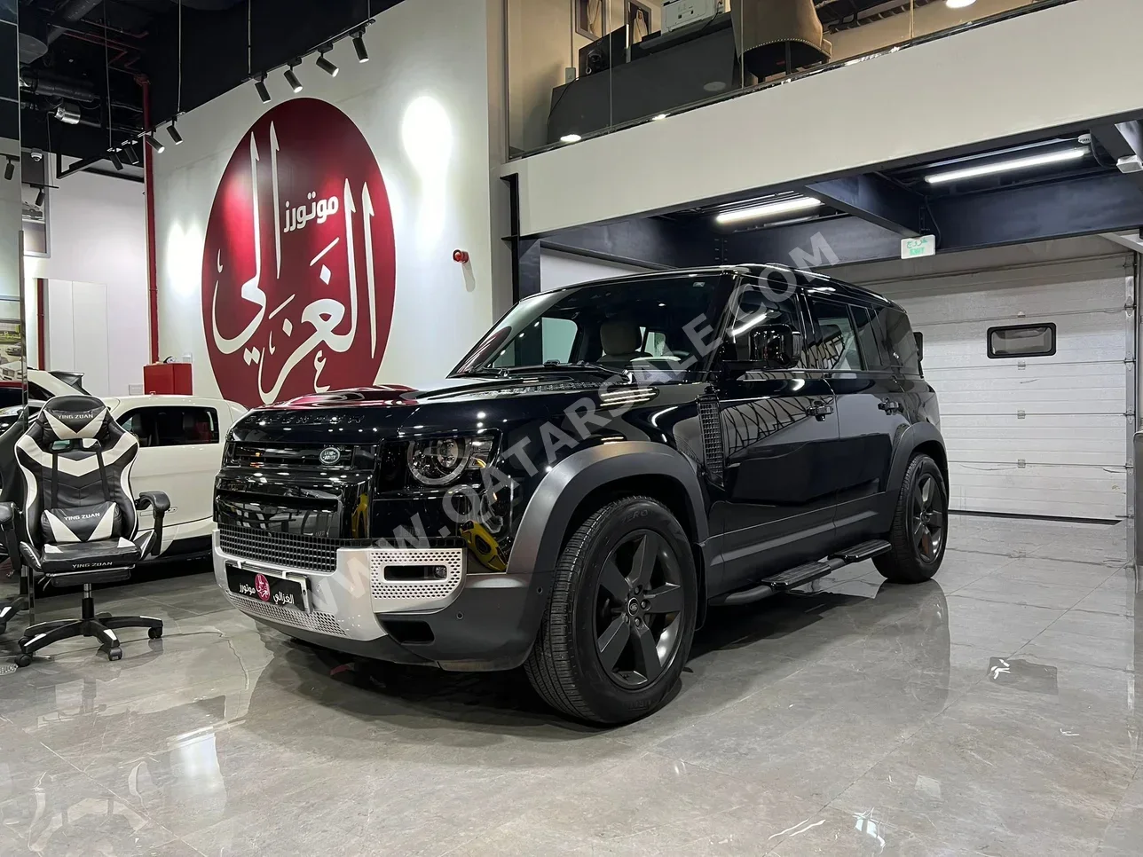  Land Rover  Defender  110 HSE  2023  Automatic  21,000 Km  6 Cylinder  Four Wheel Drive (4WD)  SUV  Black  With Warranty